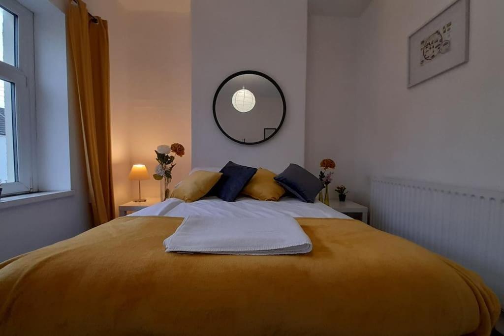 Spacious 4 Bedroom, Free Netflix, Central Location 카디프 외부 사진